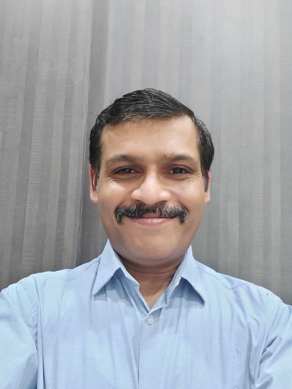 Dr Neeraj Aggarwal